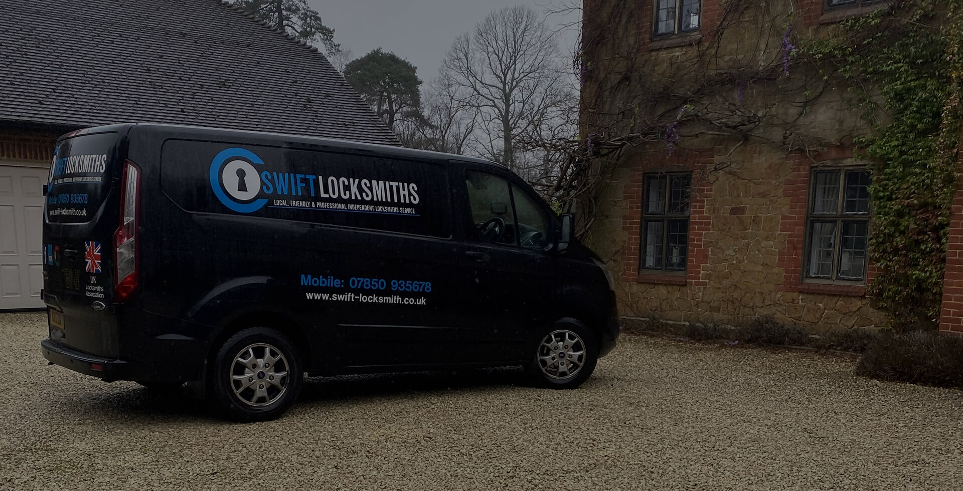 Locksmith Cobham - Swift Locksmiths