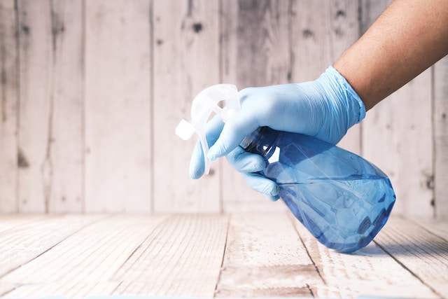 Berkshire Direct Cleaning Services - Commercial Cleaner Wiltshire