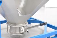 Matcon Manual IBC Cone Valve – a revolutionary development in the discharge of Powders without segregation