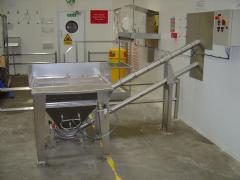 A 'Spiroflow' Aero-Mechanical Conveyor“ is spicing it up for Patak's!  