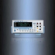 Programmable precision DC voltage&#47;current source 