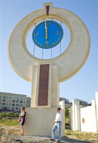 2500mm large exterior clock structure for regeneration scheme in Azerbaijan