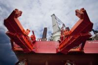 HOULDER PROVES BIGGER IS BETTER BY INSTALLING 650T PILE GRIPPER ARMS