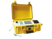 Robust, portable and waterproof headspace analyser for factory packing environments