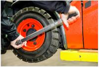 HOW TO CHECK IF YOUR FORKLIFT ATTACHMENTS NEED REPLACING