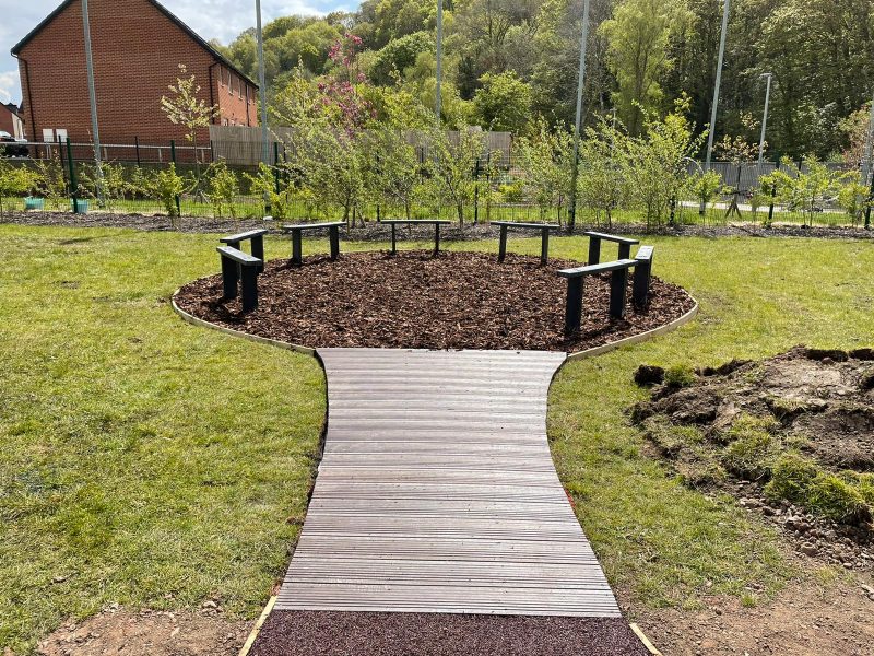 Flat-Top Bench for Schools