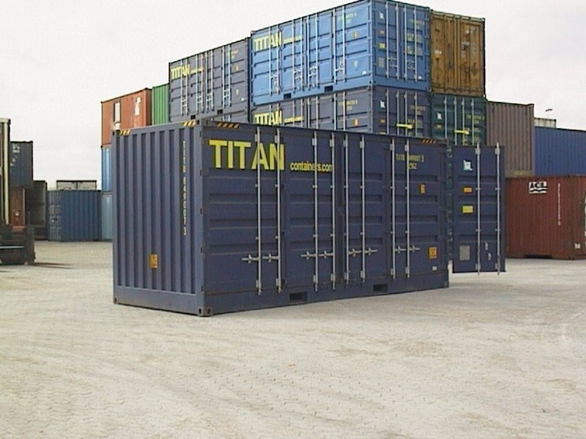 Containers With Right Side And End Doors
