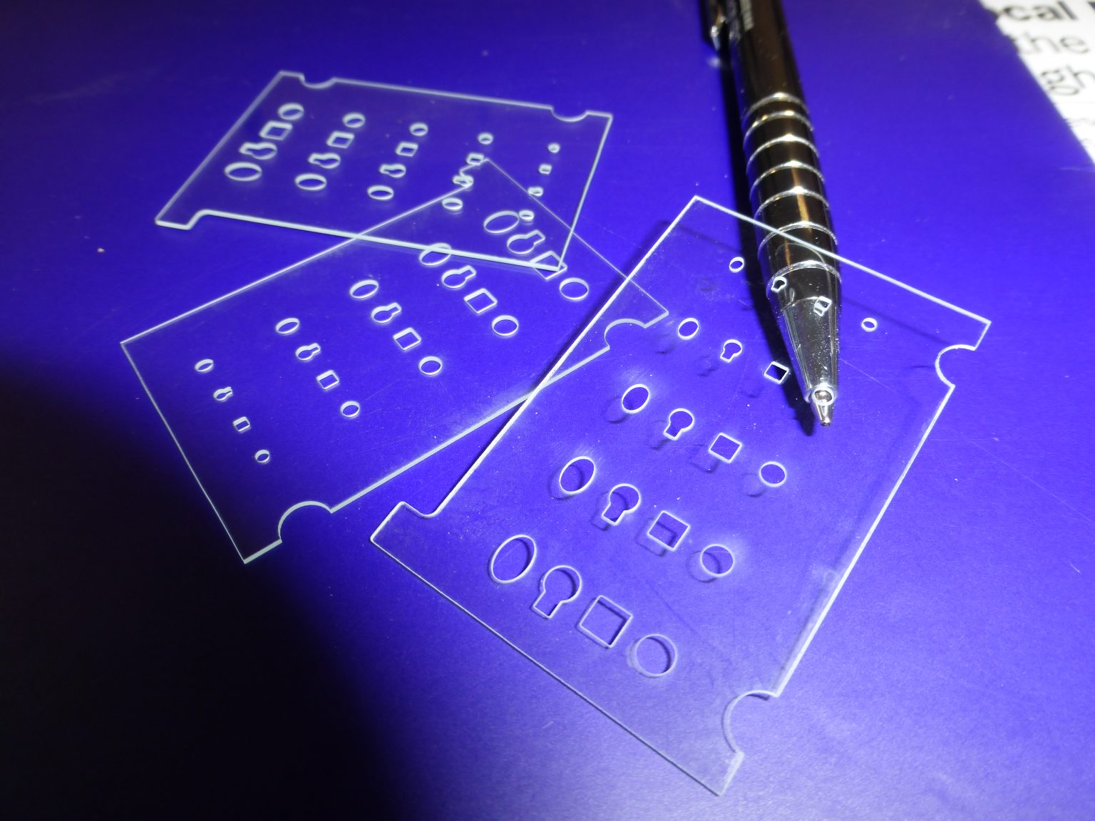 Cost-Effective GLASS 0.5mm Cutting & Drilling