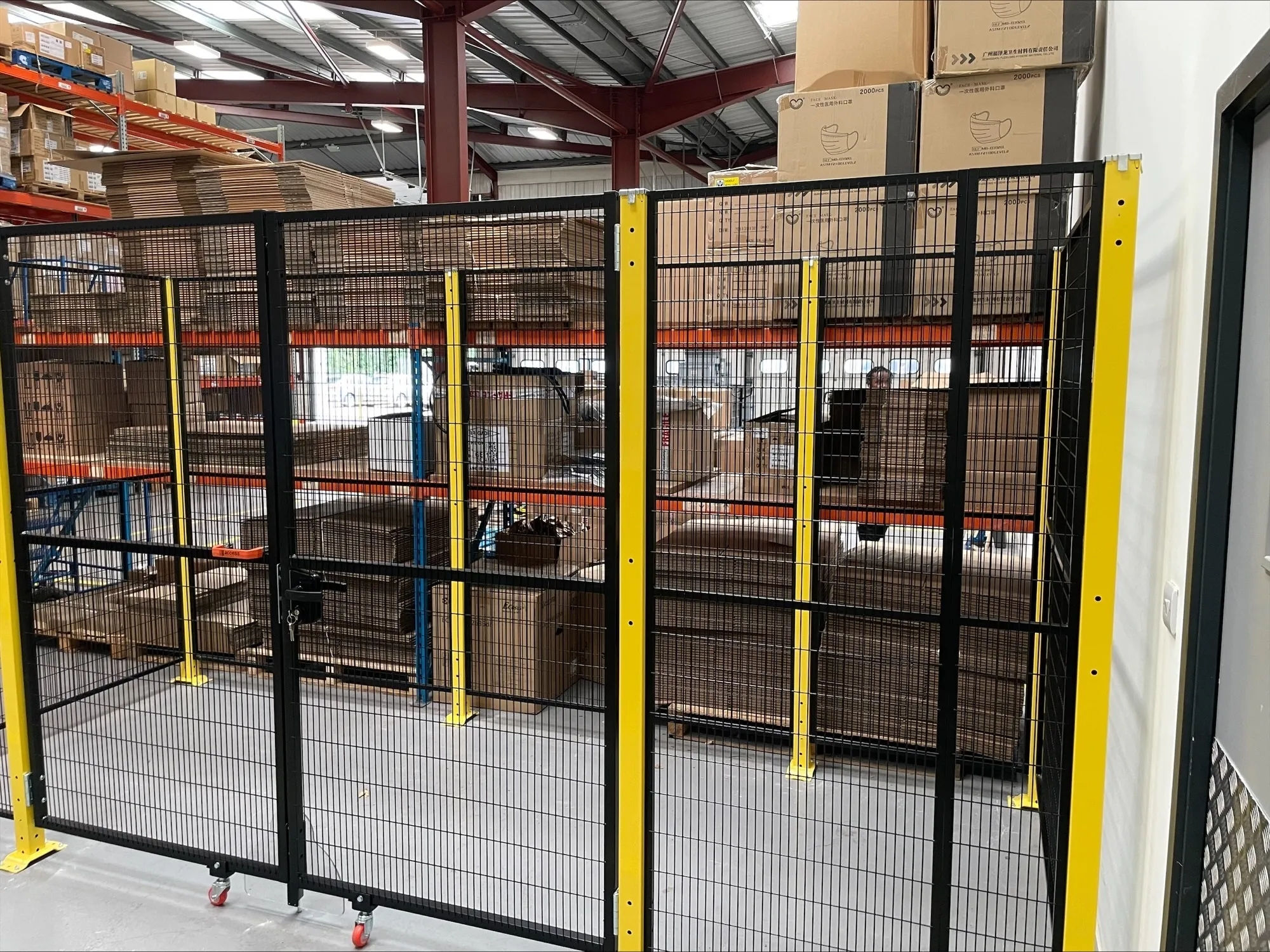 Suppliers of Pallet Rack Mesh Partitioning