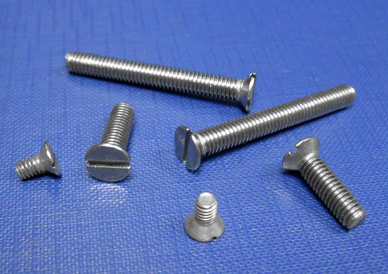 Stainless Machine Screws With Phillips Drive For Convenience