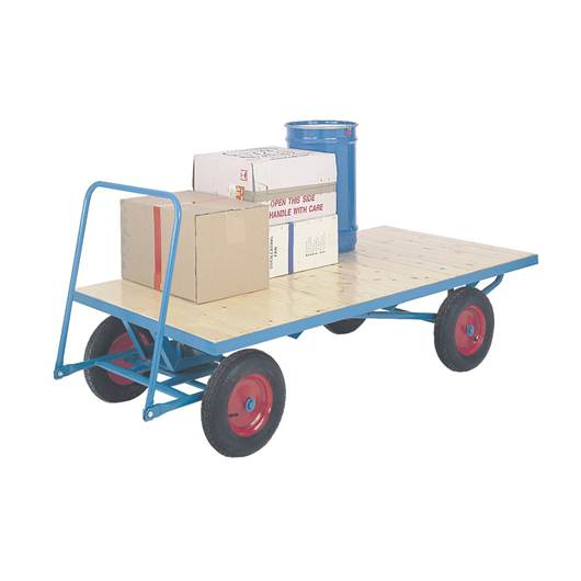 Distributors of Specialist Trucks & Trailers for Schools