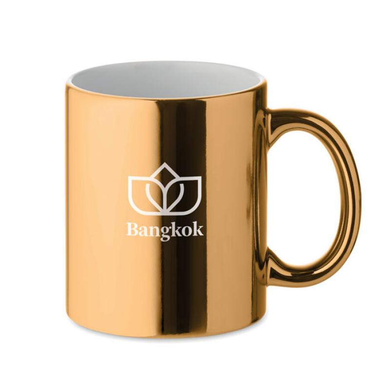 Holly Metallic Mug