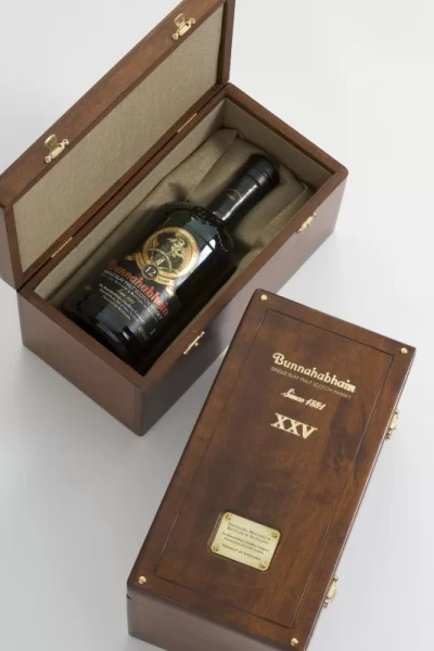 The Bunnahabhain Whisky Box