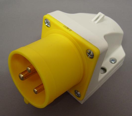 110V 3 Pin 32a Wall Mounted Appliance Plug IP44
[PCE-132WMP]