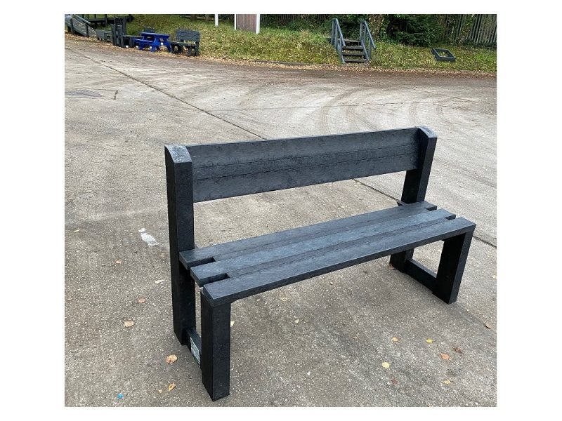 Bespoke Angled&#45;Back Bench &#8211; No Arms &#8211; Recycled Plastic