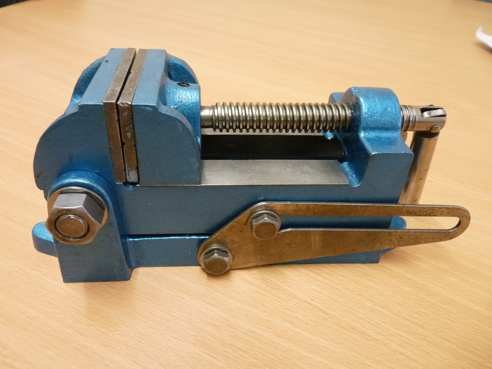 Tilting Drill Vice 65mm wide jaws