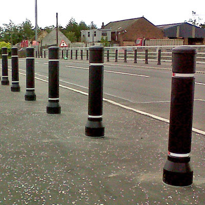 Manufacturers Of Neopolitan&#8482; 20 Bollard
                                    
	                                    Compliant to Passive Safety Standard: BS EN 12767:2019 (Impactapol&#174; model only)