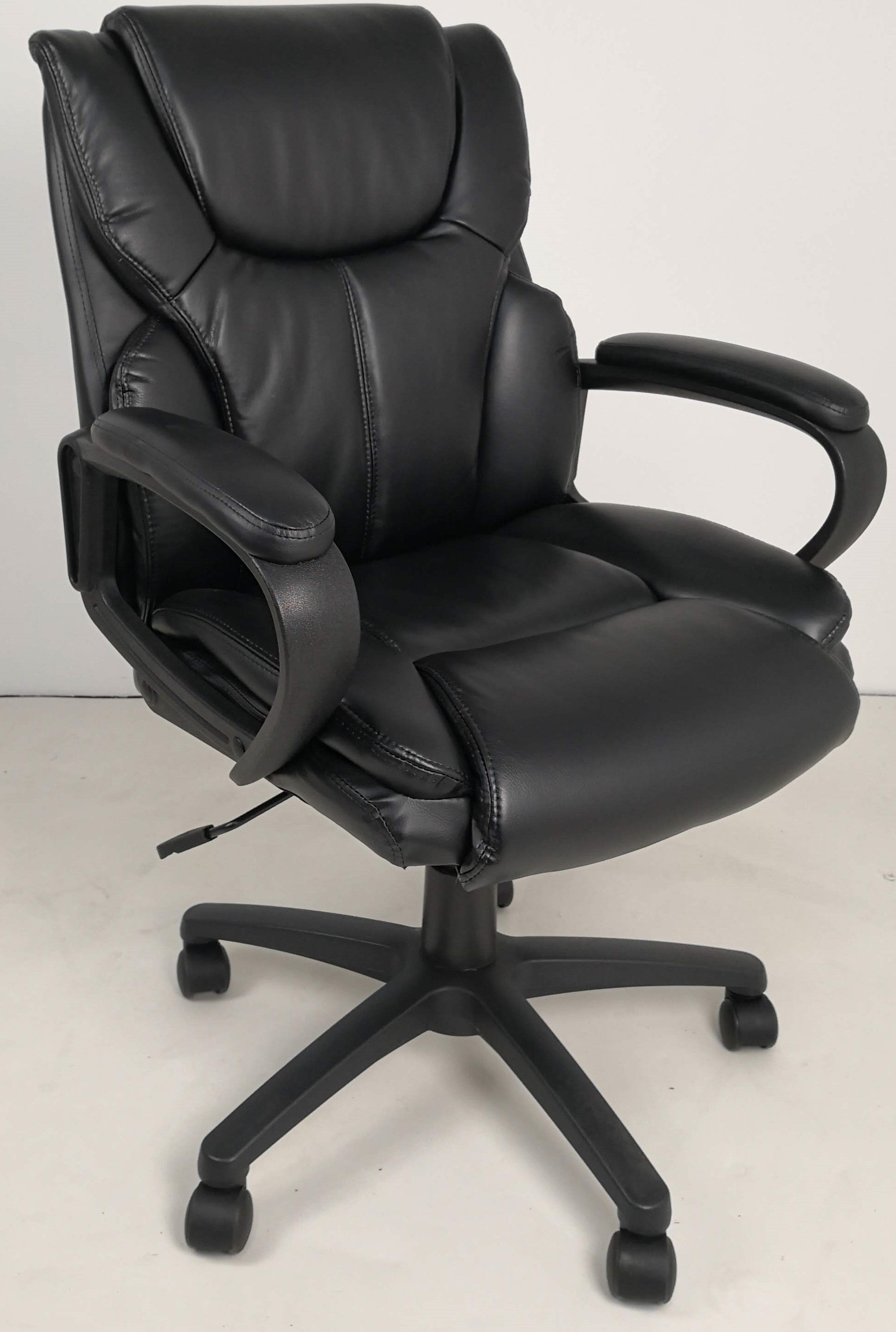 Soft Padded Low Back Executive Office Chair in Black Leather - 2121C