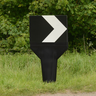 Apex&#8482; Chevron Sign