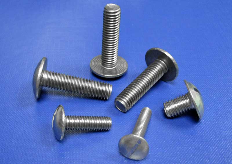 Self-Tapping Stainless Machine Screws For Easy Installation