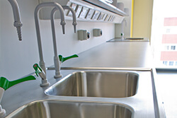 Stainless Steel Laboratory Sinks For Healthcare Hygiene