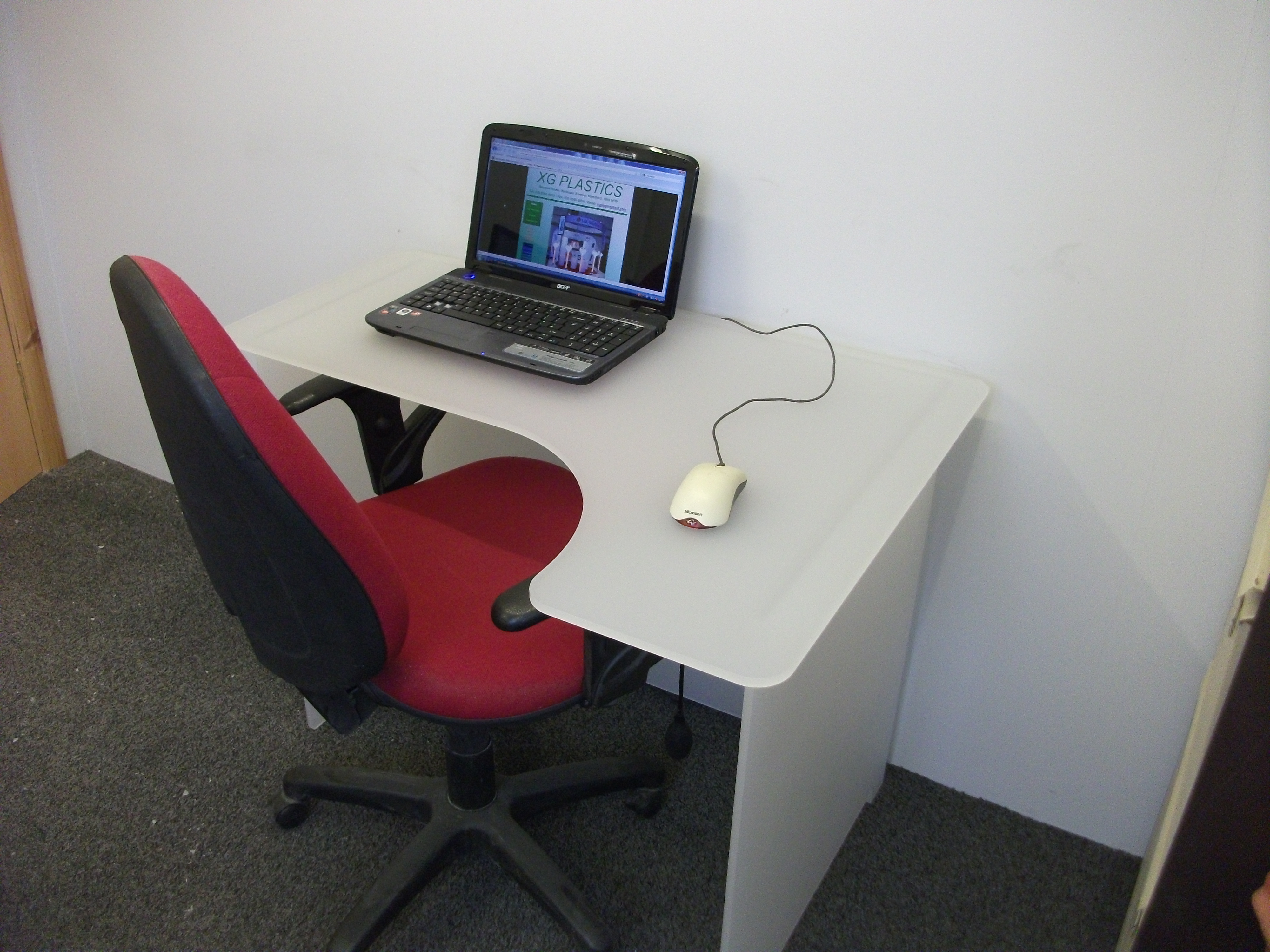 Bespoke Frosted Desks Made From Perspex