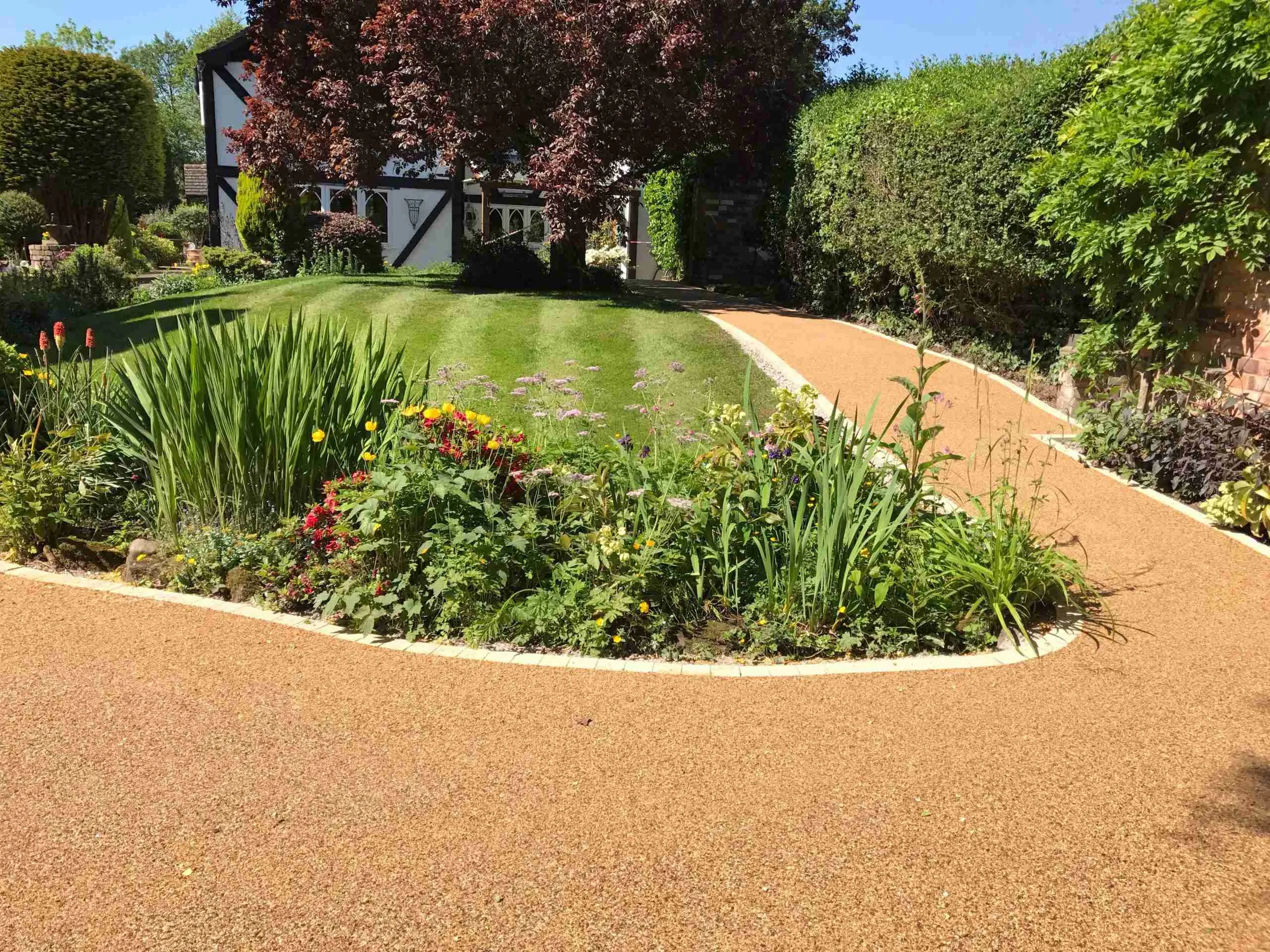 Modern Resin Surfacing For Your Garden Midlands