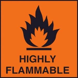 100 S/A labels 50x50mm highly flammable