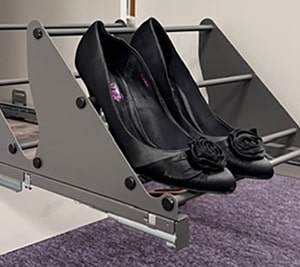 Adjustable Pull-Out Shoe Rack