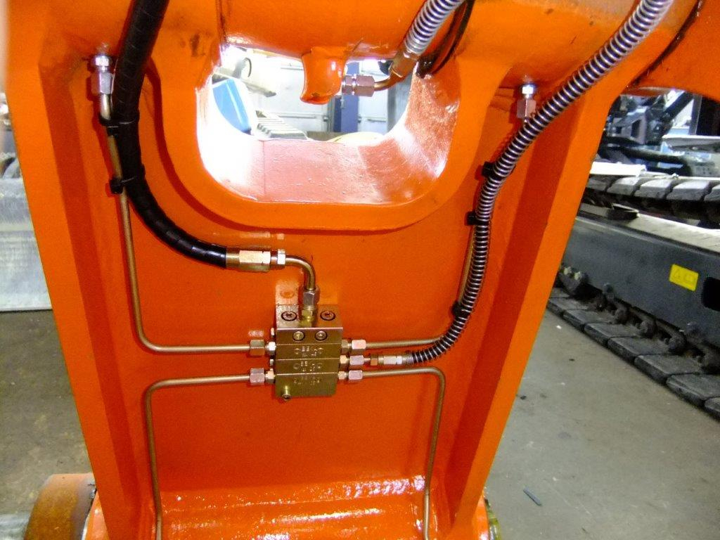 Automatic Lubrication Solutions For Heavy Equipment