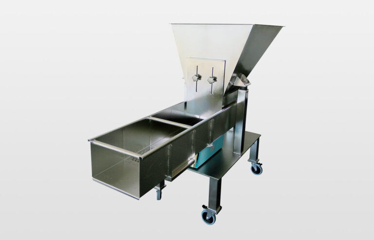 UK Suppliers of Dosed Hopper Discharge With Sieve Zone And Movable Scales