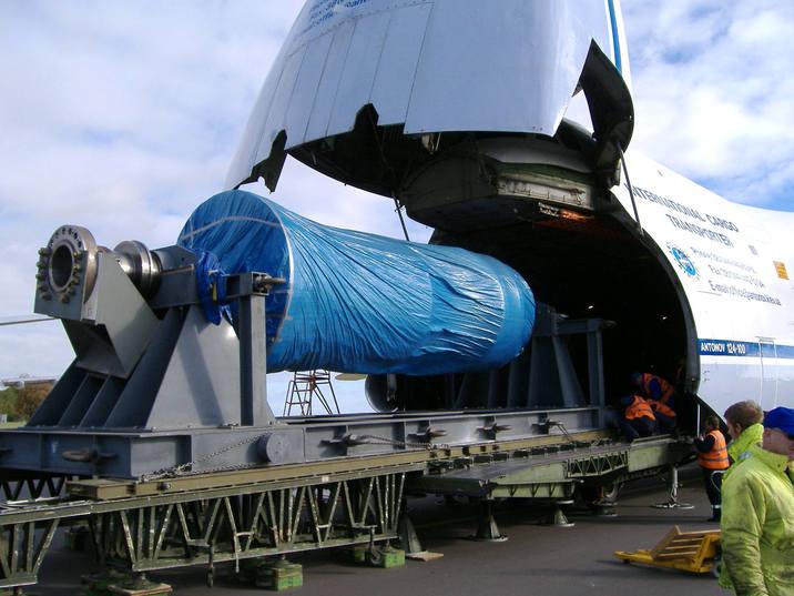Large Equipment Lifting Services