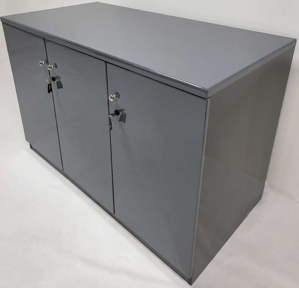 60cm Deep Three Door Cupboard in Grey Gloss - 122T Huddersfield