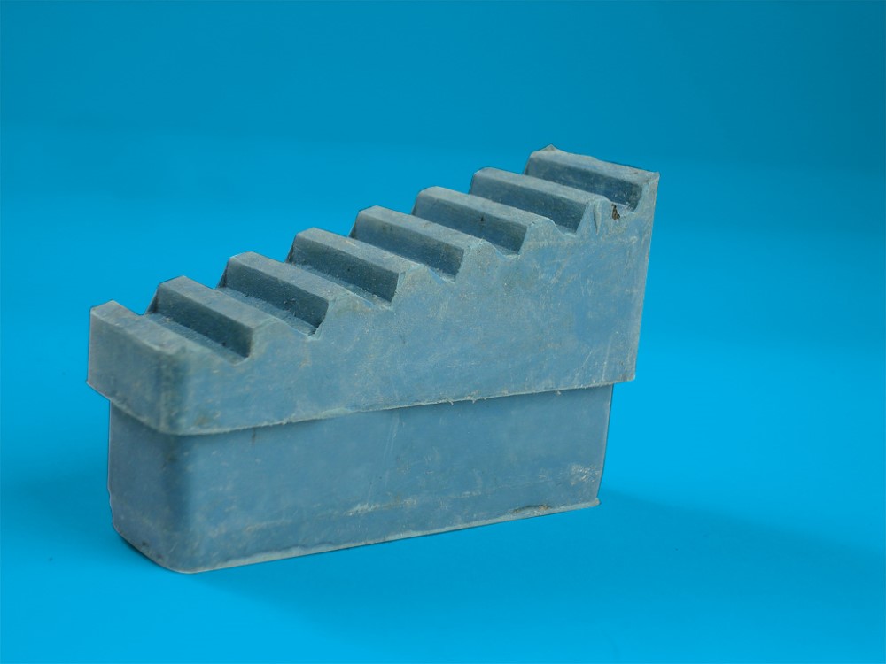 Replacement Ladder Feet - Type 89mm Angled Plug - Base