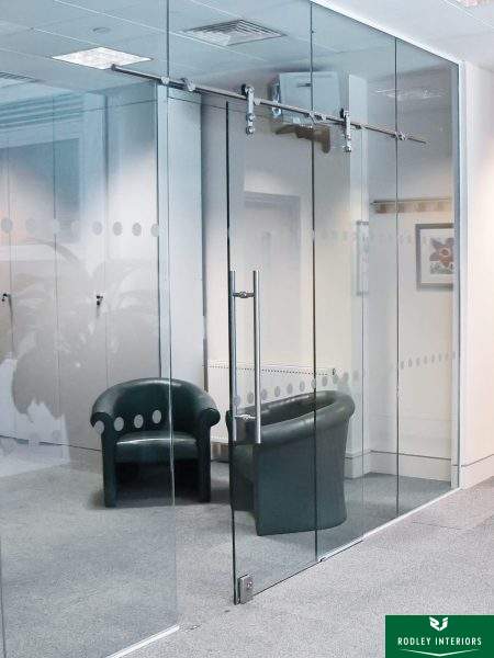 Frameless Glass Partitioning Systems