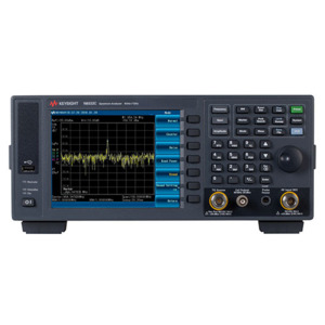 Keysight N9322C/TG7 Basic Spectrum Analyzer, 9 kHz to 7 GHz, Track Gen, BSA-C Series