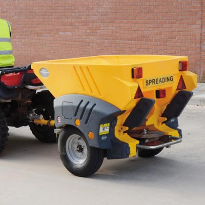 High Quality Turbocast 800&#8482; Towable Salt Spreader