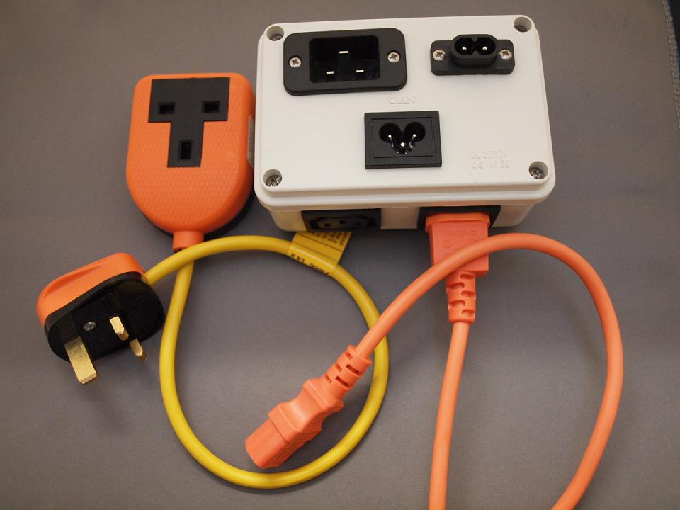 MasterBox-3 Lead Tester for C19, Figure 8 and Cloverleaf Leads
[MasterBox 3]