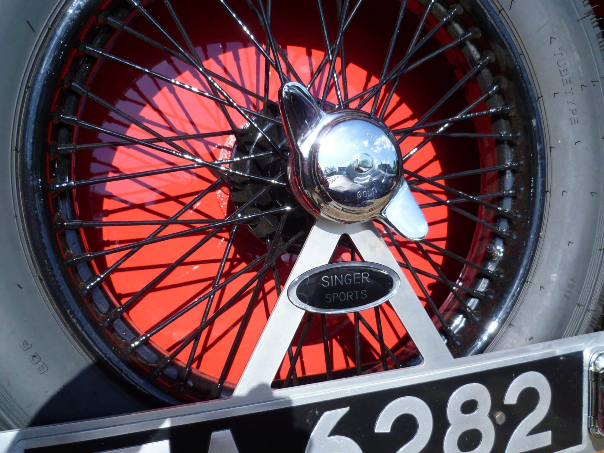 UV-Fading Resistant Car Wheel Logos for Van Conversions