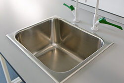 Freestanding Lab Sinks For University Science Facilities