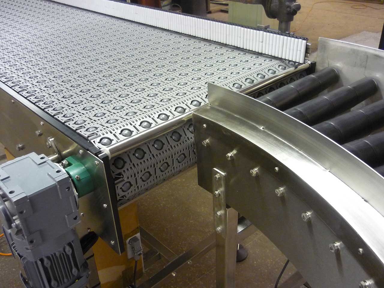 UK Manufacturers of Active Roller Belt Conveyor