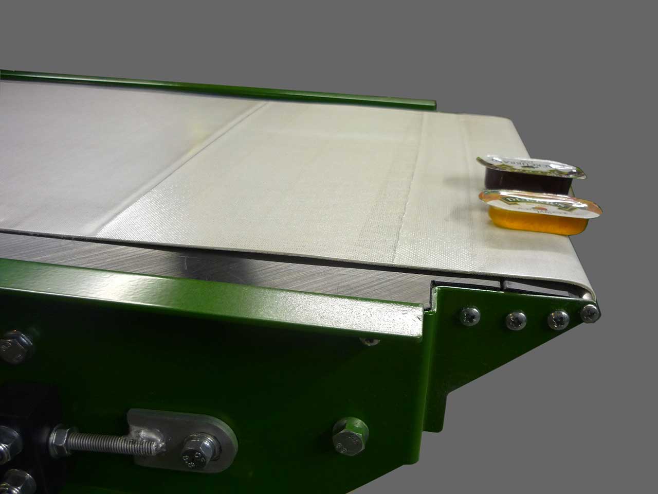 UK Manufacturers of Knife Edge Transfer Conveyor