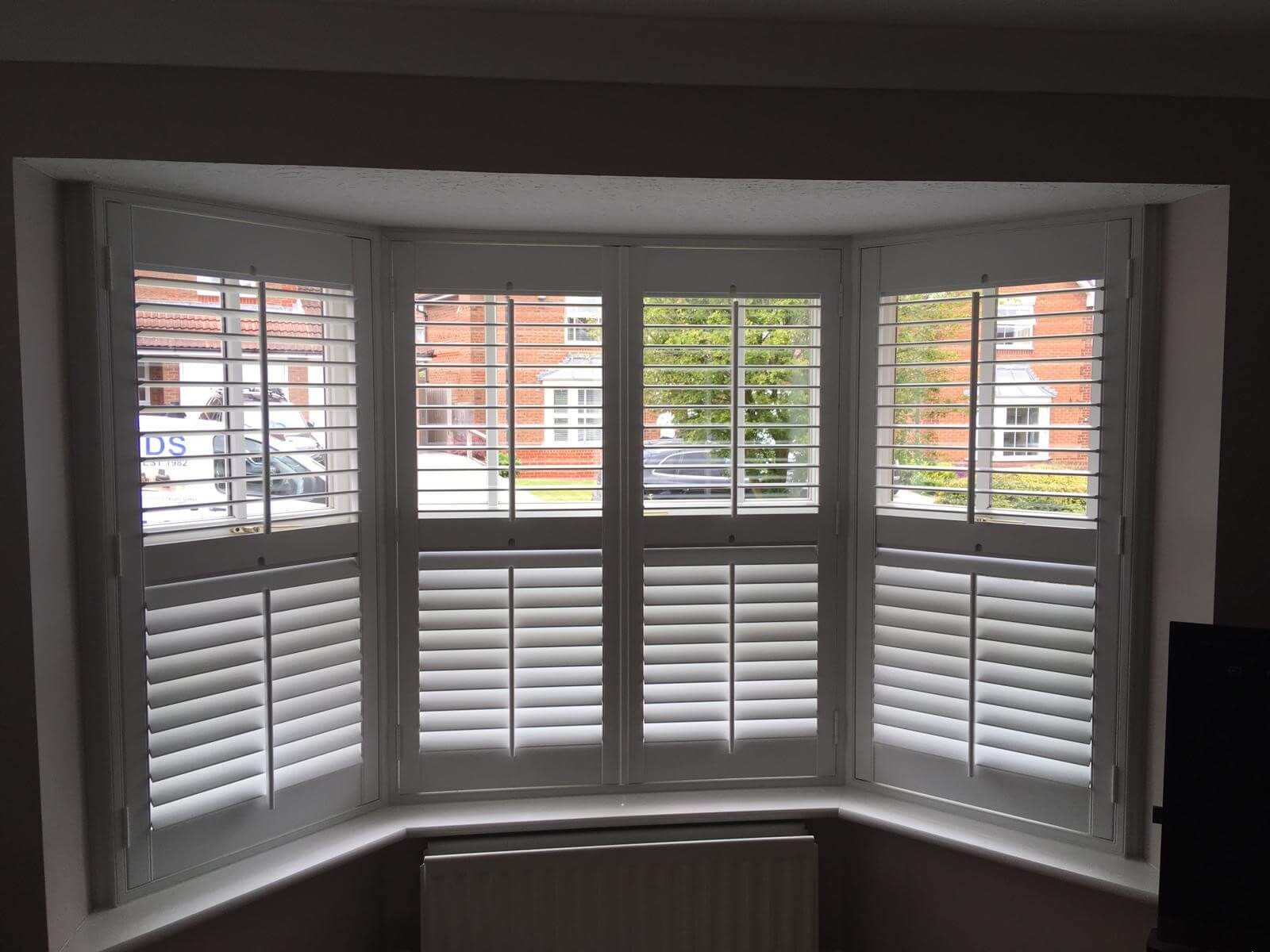 UK Suppliers of Waterproof Plantation Shutters For Bathrooms