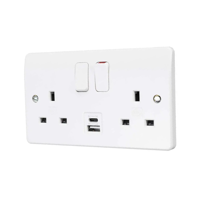 MK Logic Plus 13A 2G Switched Socket with USB Outlets