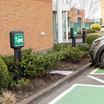 High Quality Infomaster Bollard with Electric Car Charging Sign