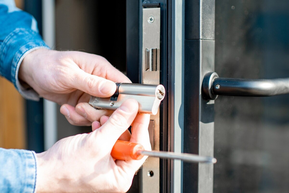 Door Locks Repair Services New Market