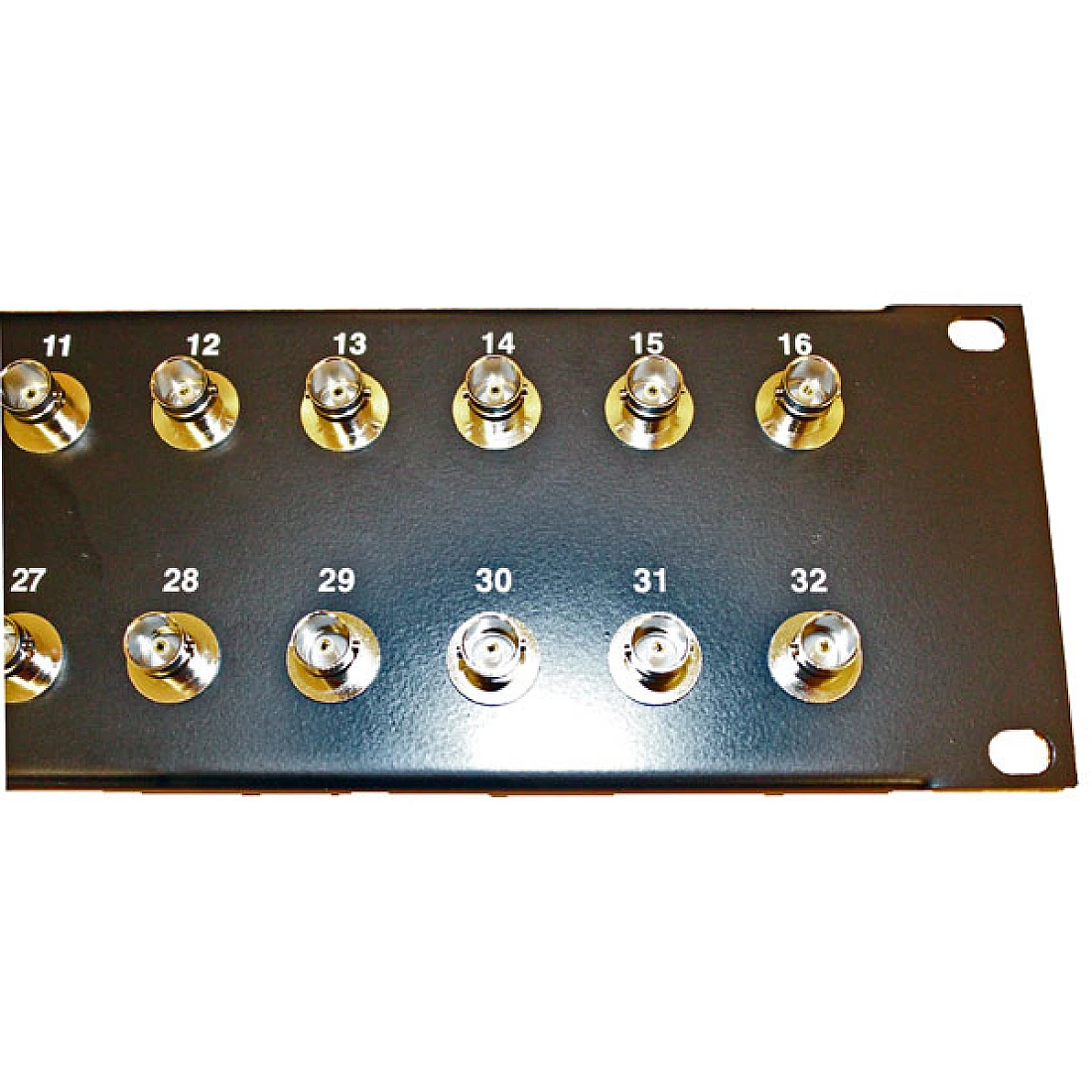 BNC PATCH PANEL 2U FULLY LOADED BNC BULKHEAD 50 ohm 32 PORT