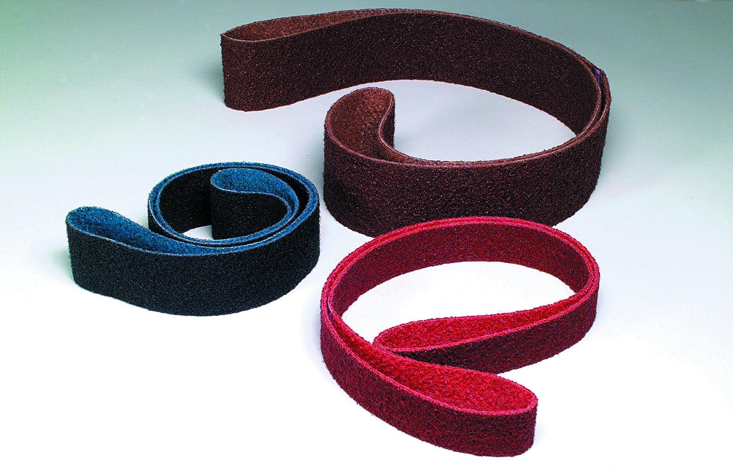 Open Belts With Grip Closure