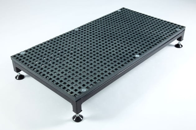 Adjustable Half Step - Black