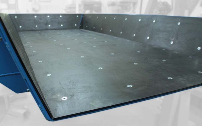 Custom Vibrating Conveyor For Heavy-Duty Applications